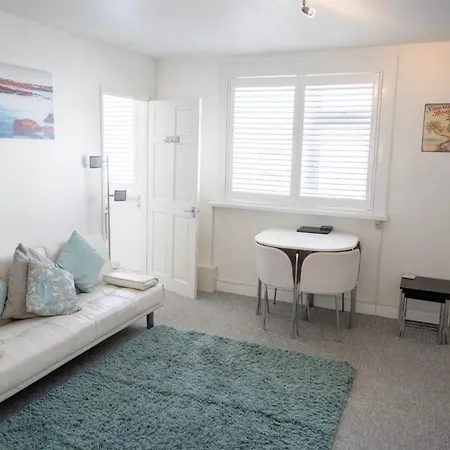 Sunnyside - Back Road East - Sleeps 4 St Ives (Cornwall)