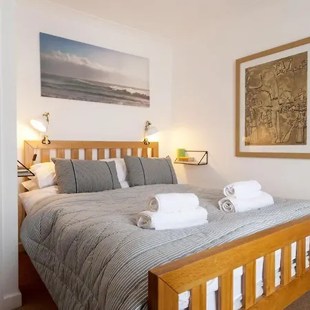 3 Victoria House St Ives (Cornwall)