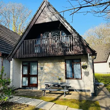 New 3bd Swiss Style Chalet Village Chalet