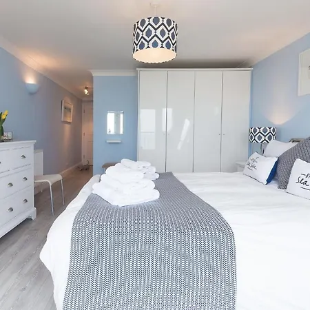Apartment Ivory