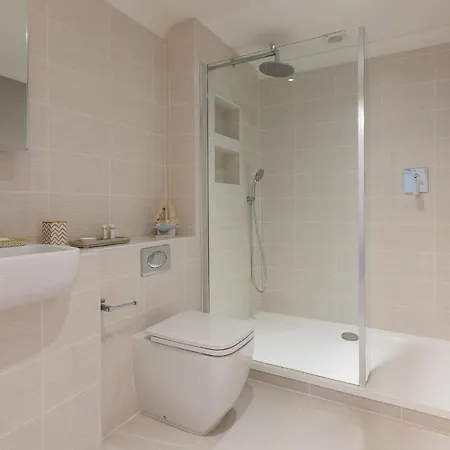 Apartment Ivory *