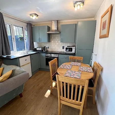 Chalet Cosy 2bd Chalet Holiday Village *