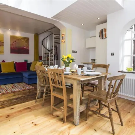 Holiday home Hideaway Street An Pol *