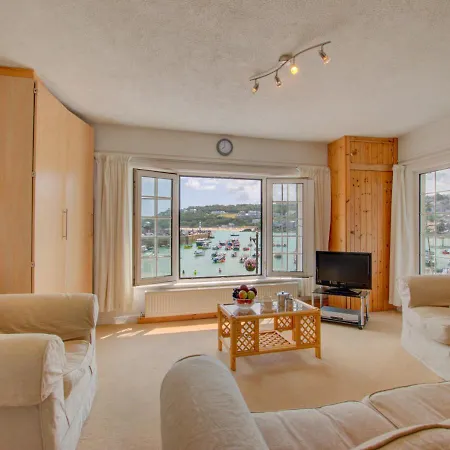 Flat 2 Chy Rosewarne * St Ives (Cornwall)