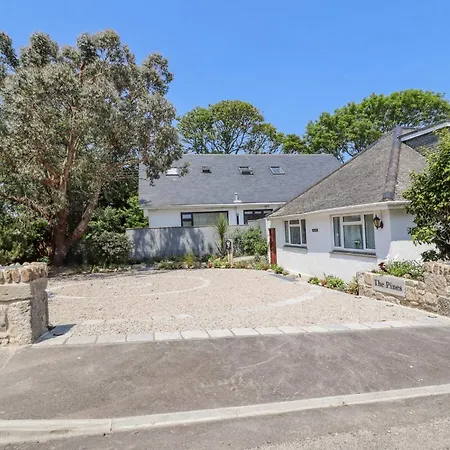 The Pines Holiday home