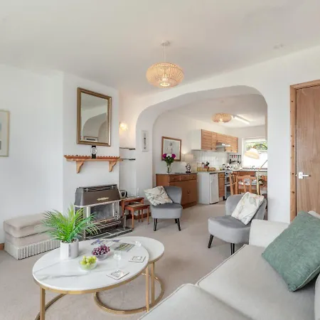 17 Carthew Court Holiday home