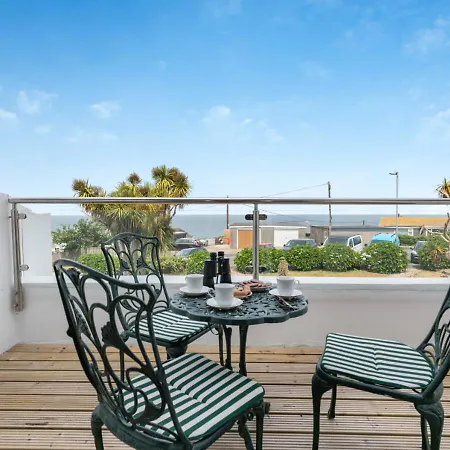 17 Carthew Court Holiday home