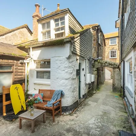 Old Arch Cottage, The Digey, Holiday home
