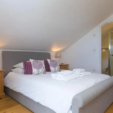 Apartment 7 Sandy Lane