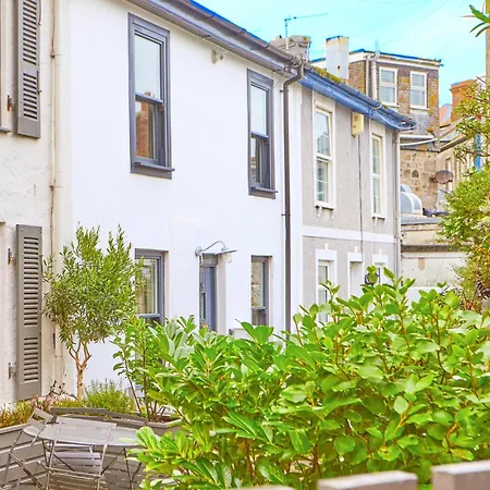 Holiday home Entire Cottage, St Ives, Cornwall, A Few Mins Walk To Beaches