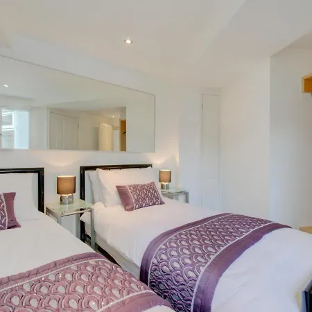 Apartment Pennys Place