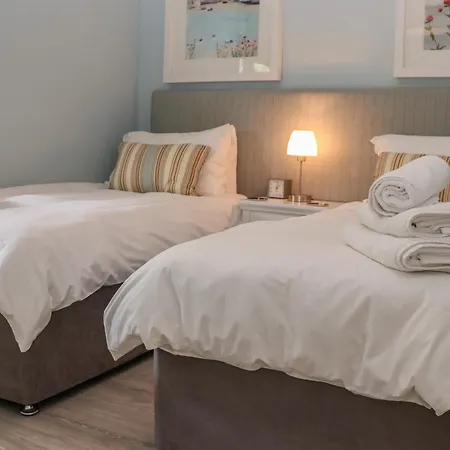 Apartment Ivory