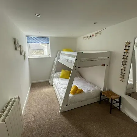 Island View - 3 Bedroom - 40m To Porthgwidden - Sleeps 7 - Inc Free Parking * St Ives (Cornwall)