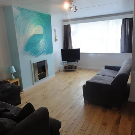 Island View - 3 Bedroom - 40m To Porthgwidden - Sleeps 7 - Inc Free Parking Holiday home St Ives (Cornwall)