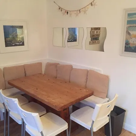 Island View - 3 Bedroom - 40m To Porthgwidden - Sleeps 7 - Inc Free Parking Holiday home St Ives (Cornwall)