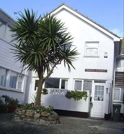 Island View - 3 Bedroom - 40m To Porthgwidden - Sleeps 7 - Inc Free Parking St Ives (Cornwall)