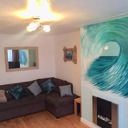 Island View - 3 Bedroom - 40m To Porthgwidden - Sleeps 7 - Inc Free Parking