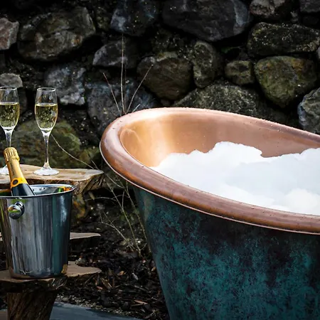 Pod - Luxury Glamping *