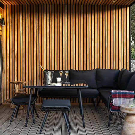 Pod - Luxury Glamping *
