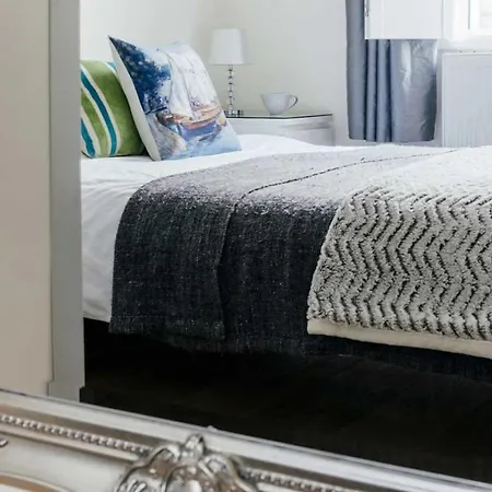 10 Fernlea Court Apartment St Ives (Cornwall)