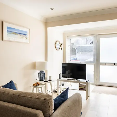 6 Lower Talland Apartment St Ives (Cornwall)