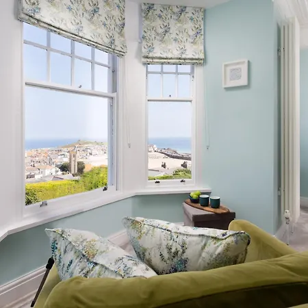 Pendunes - Spectacular Views, Turquoise Sea, Cornwall Holiday home St Ives (Cornwall)