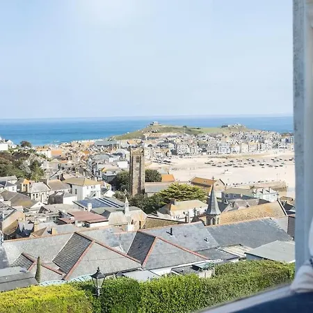 Pendunes - Spectacular Views, Turquoise Sea, Cornwall *