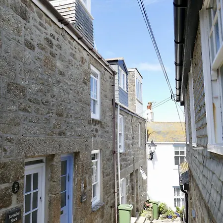 Silver Seahorse A Classic Fishermans St Ives (Cornwall)