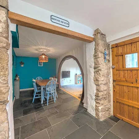 The Old Barn Near - Rustic Charm & Space * St Ives (Cornwall)