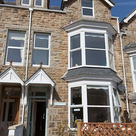 3 Porthminster 3*