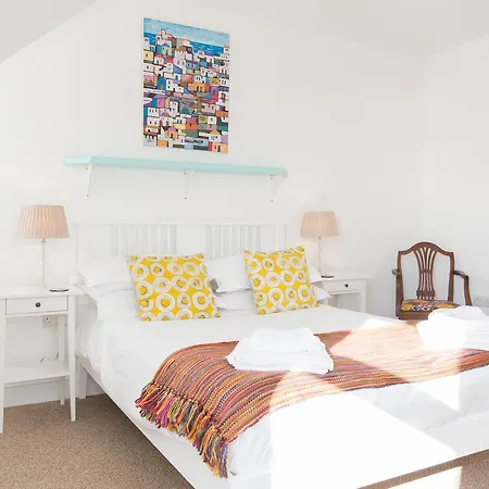 3 Porthminster Bed & Breakfast
