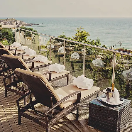 Hotel Harbour & 4*
