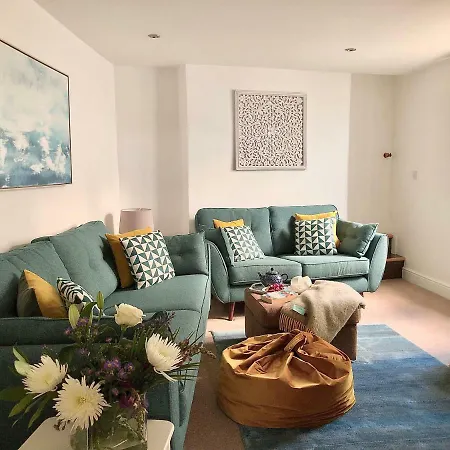 Holiday home Waves End, St Ives, Hot Tub And Parking