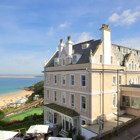 Harbour & 4* St. Ives