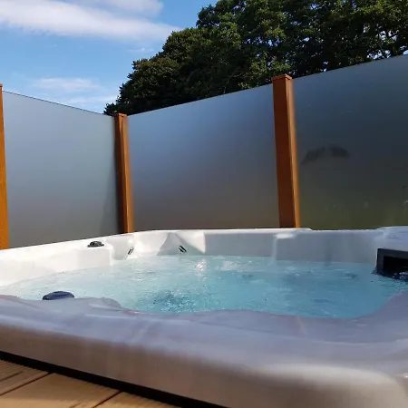 St. Ives Holiday Village 3*
