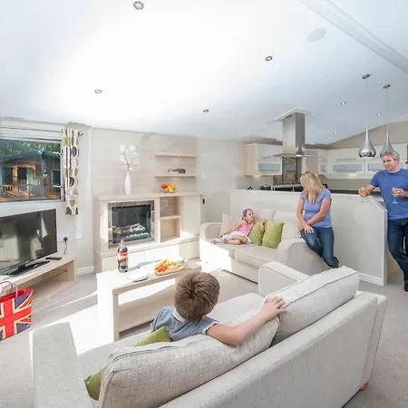 St. Ives Holiday Village 3*