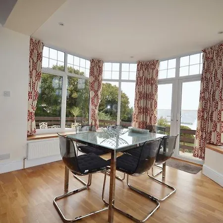 Rosemorran Apartment *