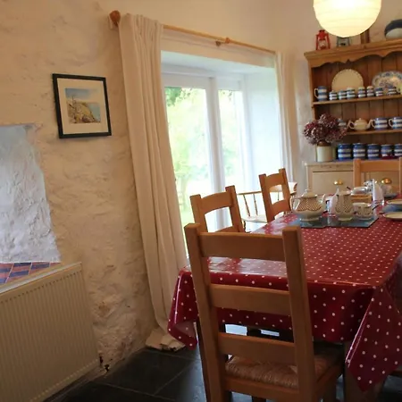 Coombe Farmhouse Bed & Breakfast