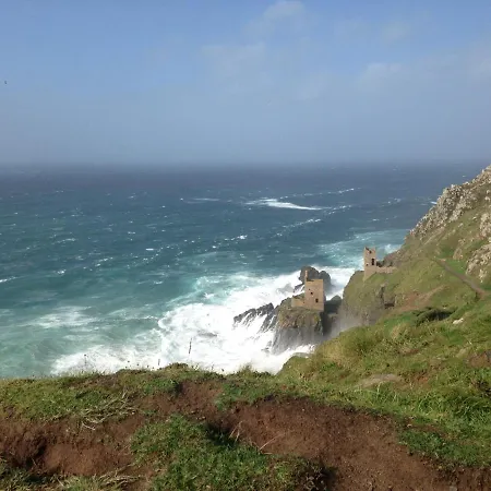 Buthyn Dowr Farmhouse St Ives (Cornwall)