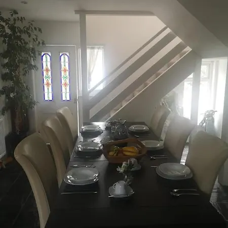 Uplands Bed & Breakfast *