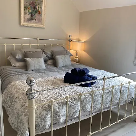 Little Dolly Sea View 2 Bedroom Apartment, Town, Dog Friendly * St Ives (Cornwall)