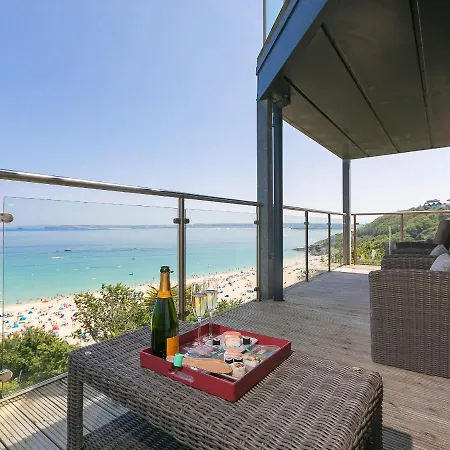Crystal Bay Apartment