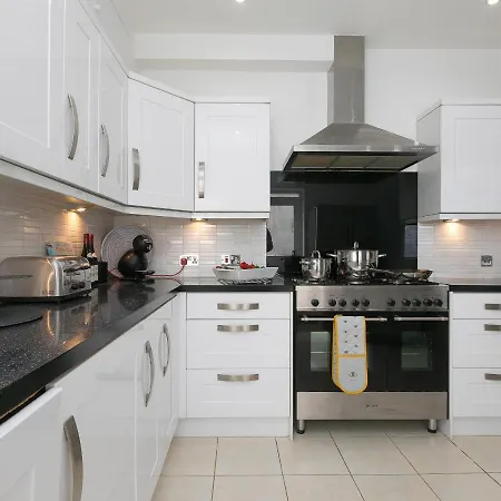 Holiday home 6 Albany Terrace *