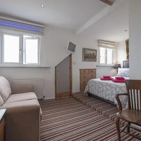 Guest house Cornerways *