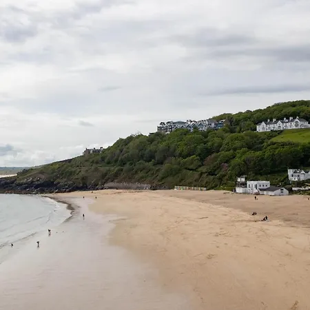 The Bay St. Ives