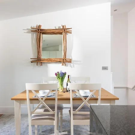 3 Porthminster Mews *