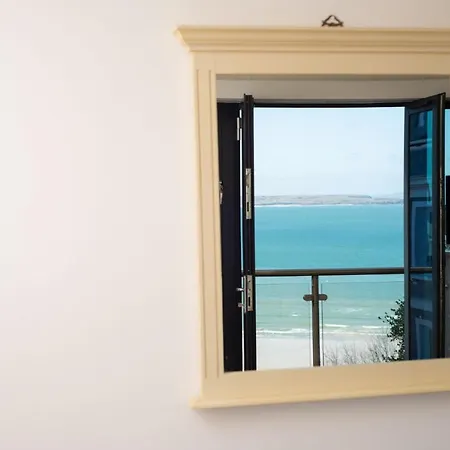 Apartment 3 Porthminster Mews *