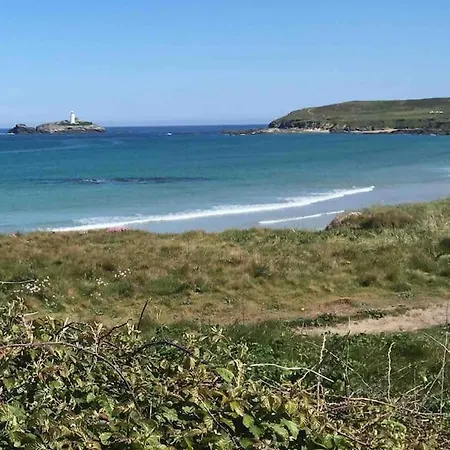 Apartment Stylish Coastal Retreat In With Parking St Ives (Cornwall)