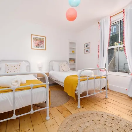 23 Trenwith Place St Ives (Cornwall)