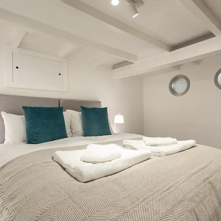 Vitamyn Sea, 4 Bedroom House, Sea Views Of St Ives, Close To Beaches And Town Holiday home *
